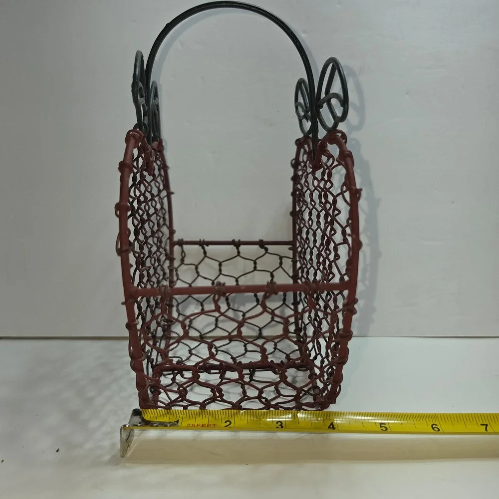 Rustic Apple Shaped Wire Fruit Basket Red Chicken Wire Farmhouse Decor Handle